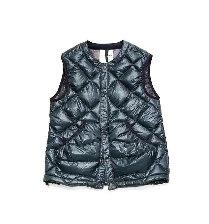 and wander】diamond stitch down vest | AT EASE